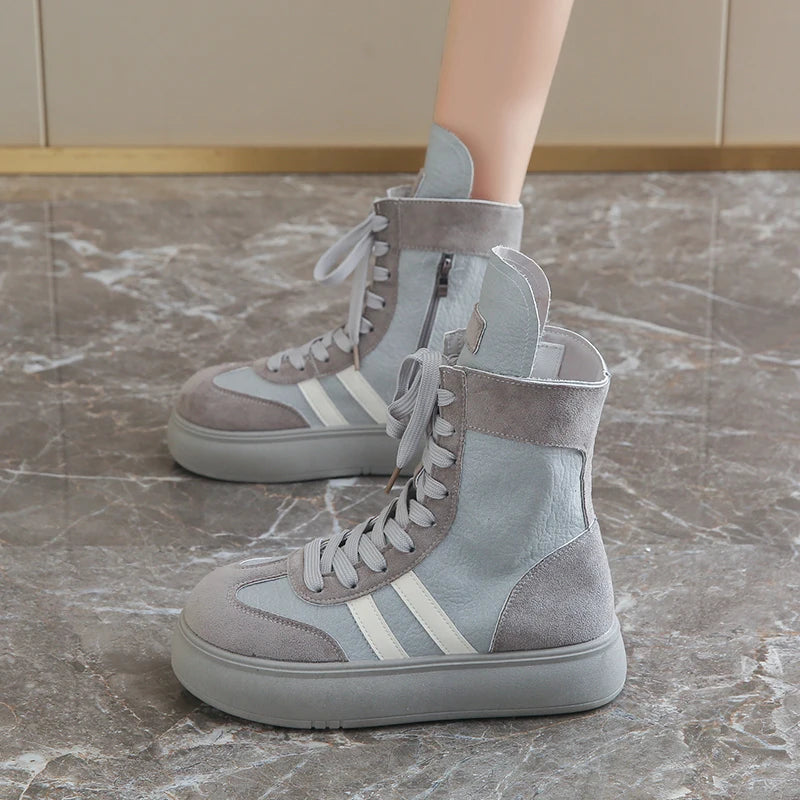 Sports and Leisure Shoes for Women 2025 New Fashionable High Top Shoes Flat Bottomed Lightweight and Comfortable Work Boots
