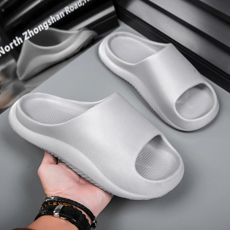 Men's Slippers Fashion Casual Home Sandals Non-Slip Wear-Resistant Soft Soles Couple Style Shoes Thick-Soled Outdoor Beach Shoes