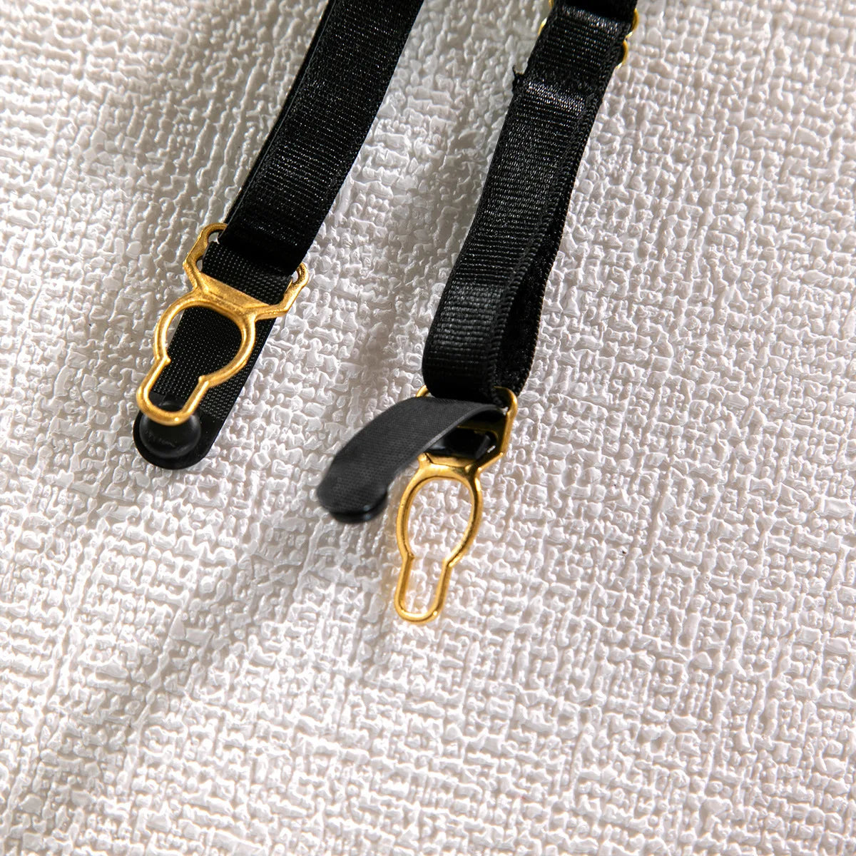 Women Lingerie Sexy Porn Underwear Halter Bra And Panty Set Luxury Garter 3 Pieces With Chain Lady Erotic Sets Sexy Outfit