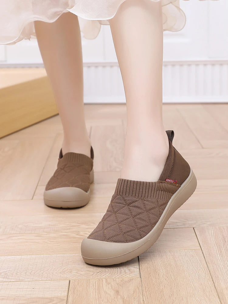 Women's casual sports shoes 2025 new multi-occasion can wear comfortable shoes light cloth home shoes