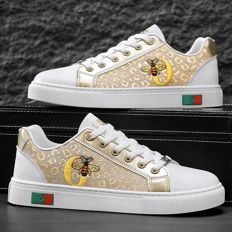 Men Sports Shoes Non Slip Breathable Comfortable Walking Shoes for Men Outdoor Casual Sneakers White Durable Skateboard Shoes