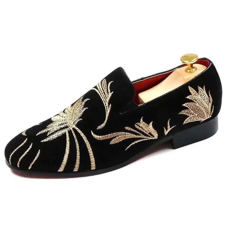 High End Men Casual Shoes New Fashion Embroidery Loafers for Man Luxury Banquet Wedding Shoes Italy Designer Shoe Zapatos Hombre