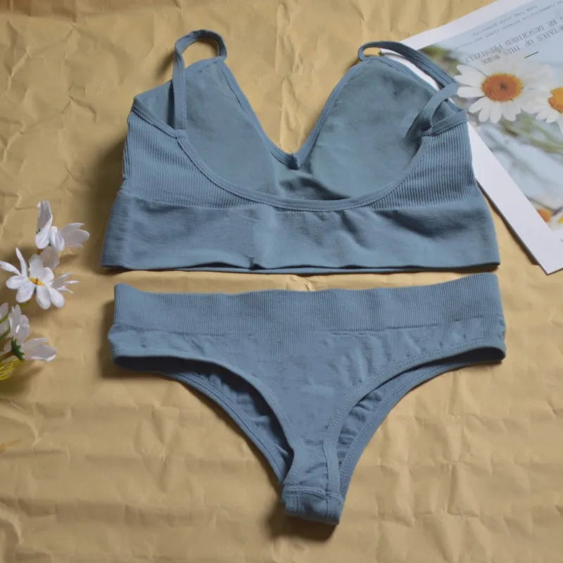 Women's Seamless  Underwear Set Bra And Thongs LingerieLow Waist Panties Pushup Bralette Sexy Female Woman Clothes Below