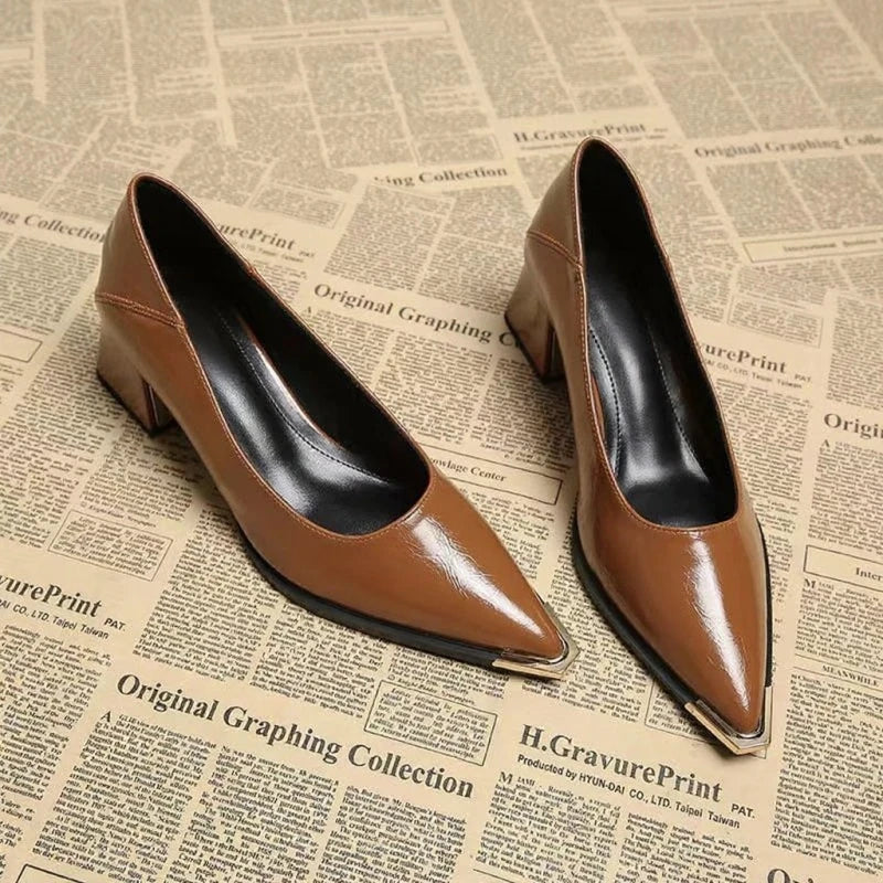 Simple yet elegant sharp-toe stylish lady's single shoe. 2026 new model. Fashionable and versatile high-heeled shoes.
