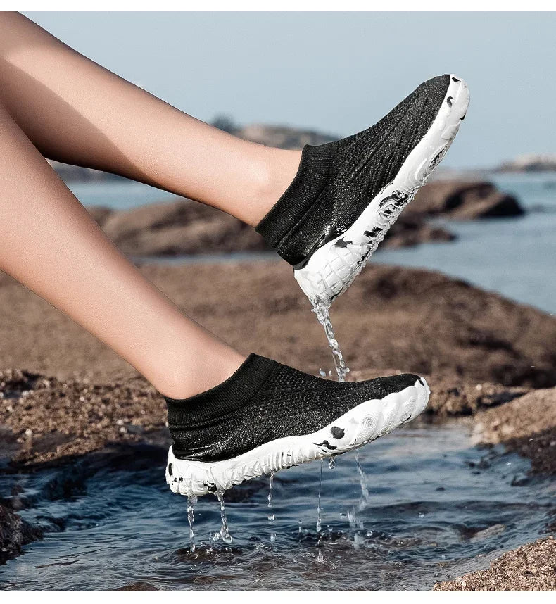 Men's women's shoes Casual sneakers sports beach shoes, outdoor lightweight, comfortable and fashionable walking shoes