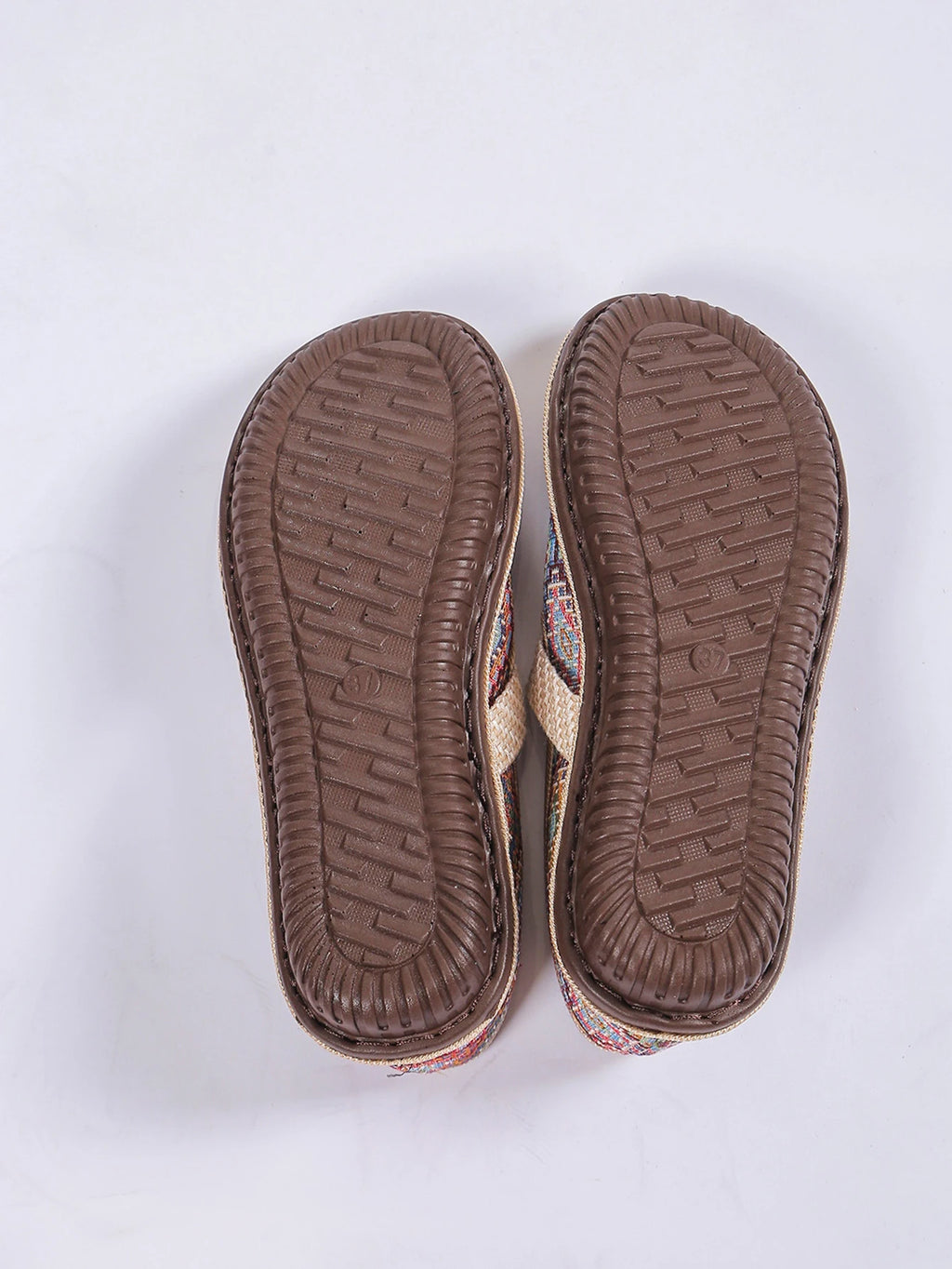 Super light shoes Women's shoes casual sports shoes are versatile They are soft-soled anti-slip and ethnic-style free shippiing