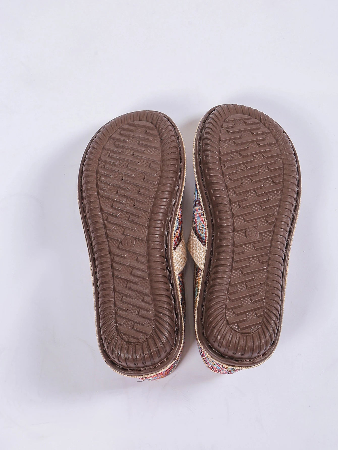 Super light shoes Women's shoes casual sports shoes are versatile They are soft-soled anti-slip and ethnic-style free shippiing