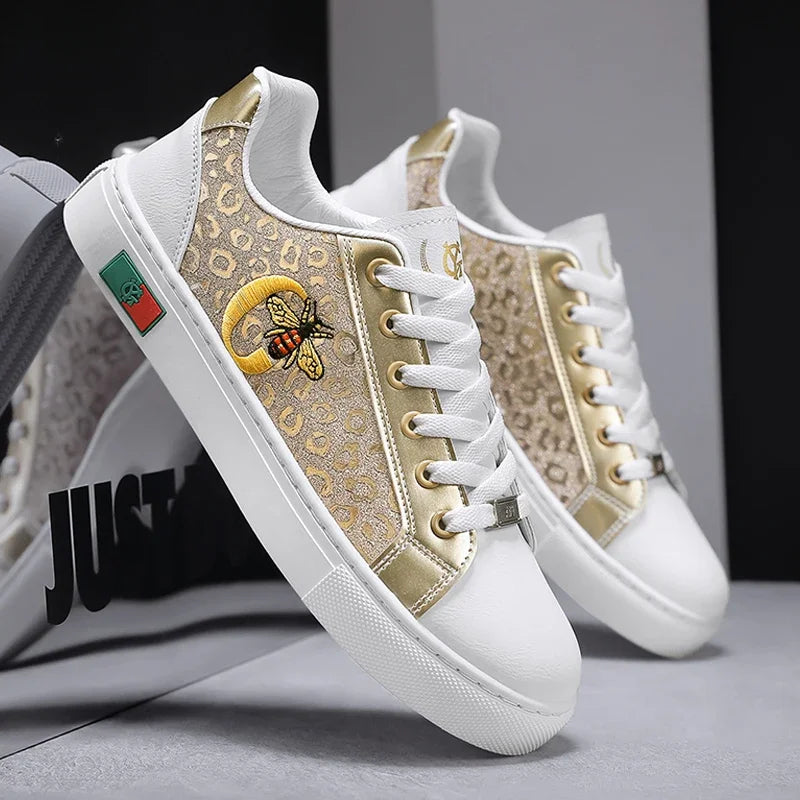 Men Sports Shoes Non Slip Breathable Comfortable Walking Shoes for Men Outdoor Casual Sneakers White Durable Skateboard Shoes