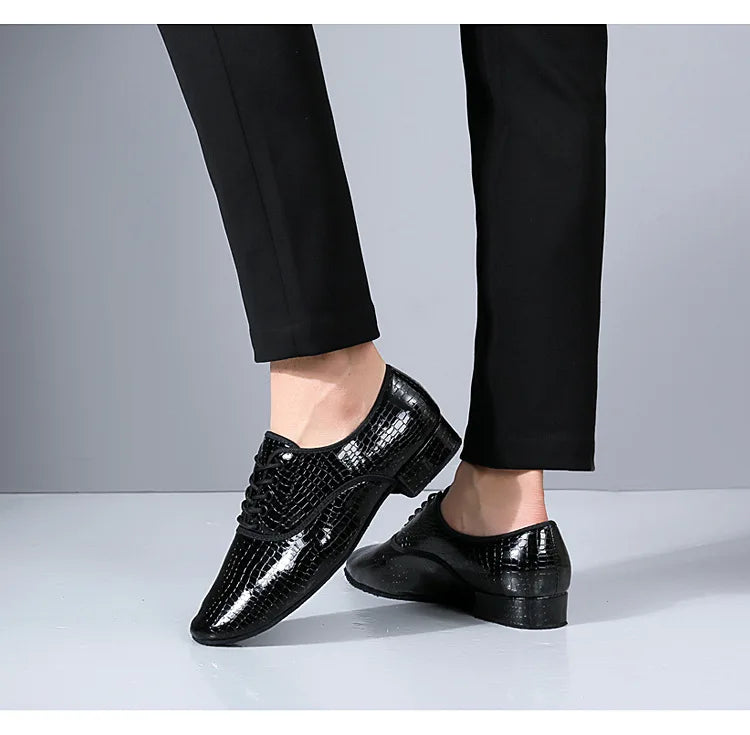 Men Modern Dance Shoes Man Outdoor Dance Leather Latin Jazz Shoes Indoor Suede Sole 2.5CM Heels Ballroom Waltz Shoes Stage Wear