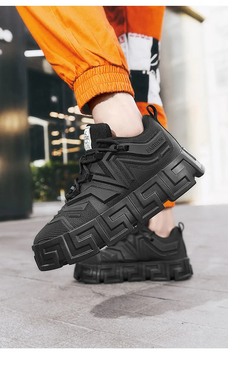 Men's Casual Sports Shoes, Fashionable Thick Soled Skateboarding Shoes, Trendy and Comfortable Men's Shoes Suitable for Outdoor