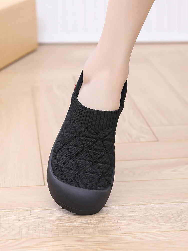 Women's casual sports shoes 2025 new multi-occasion can wear comfortable shoes light cloth home shoes