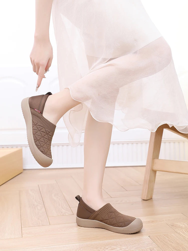 Women's casual sports shoes 2025 new multi-occasion can wear comfortable shoes light cloth home shoes