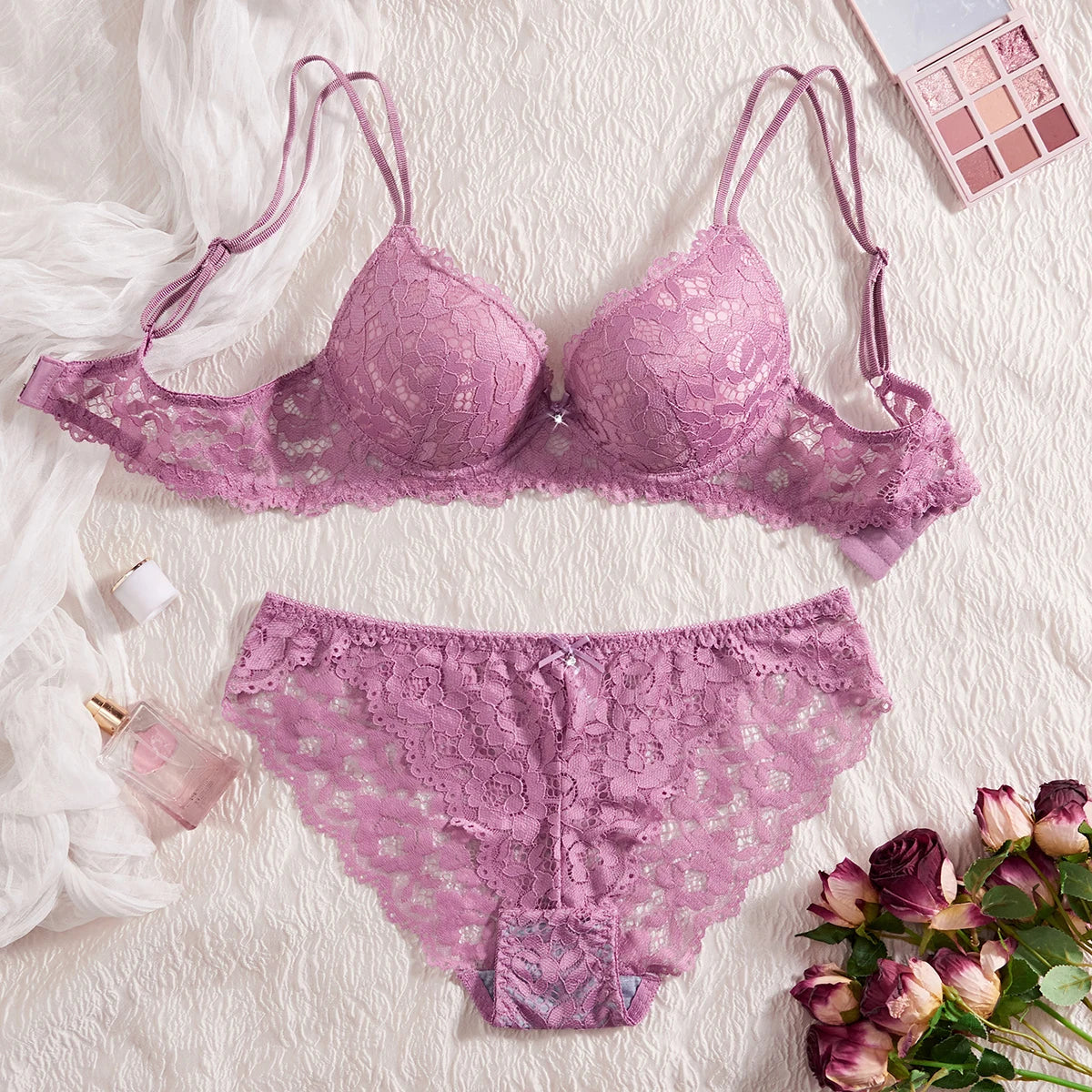 6-Piece Set Women's Bra and Panties Set Sexy Patterned Lace Patchwork No Lining Comfortable Fitting Women's Push-Up Bra Women's Underwear Set