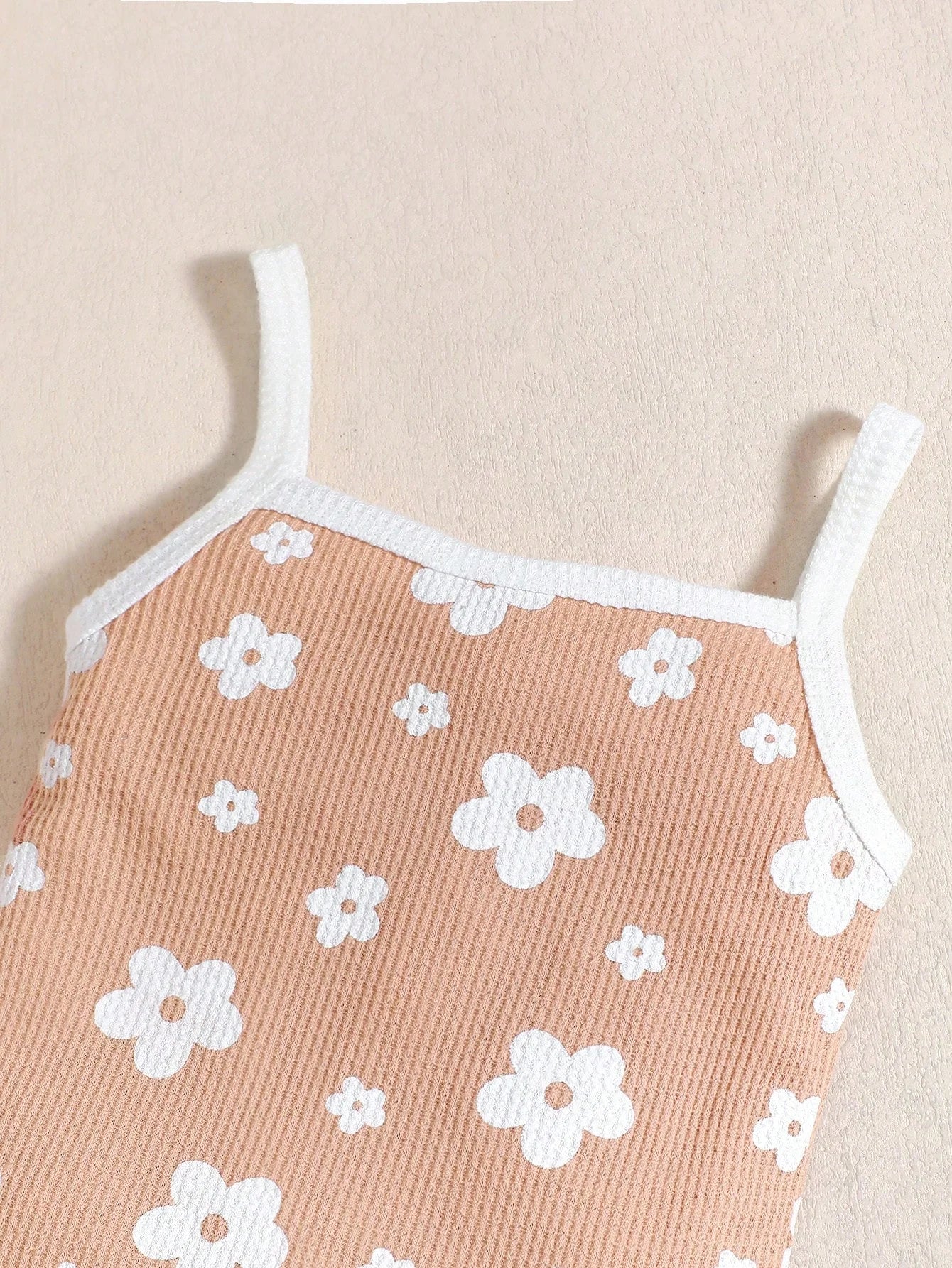 Summer  1-3  Years Old Cool  Girls   Strap  Jumpsuit  And  3-cornered  Shorts  With  Hair  Band  3-Piece  Set