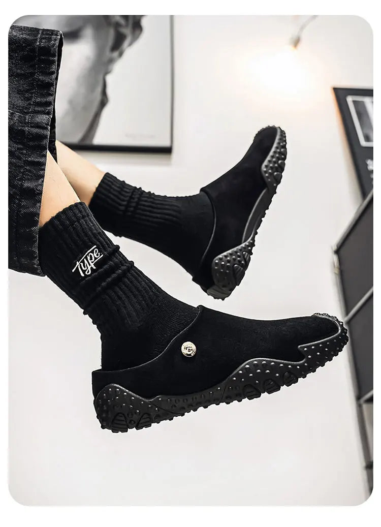 Fashion Slippers for Men Closed-toe Suede Slip Ons Shoes 2026 New Design Mens Casual Flats Loafers Comfortable Walking Shoes