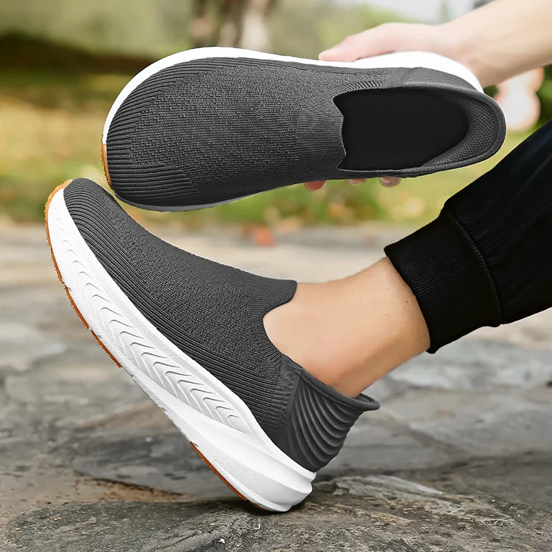 Slip on Wide Toe Men Barefoot Shoes Outdoor Casual Sneakers Breathable Lightweight Walking Running Shoes Zero Soles Sport Shoes