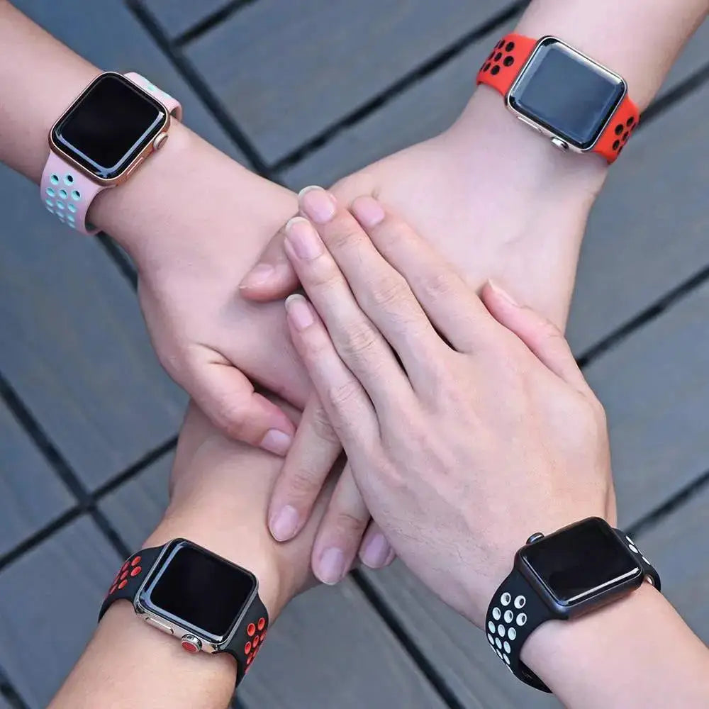 Silicone Strap For Apple Watch Band 45mm 44mm 40mm 49mm 41mm 38mm 42mm Sport bracelet iWatch Ultra 2 Series 9 8 7 6 se for nike