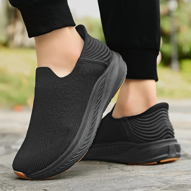 Slip on Wide Toe Men Barefoot Shoes Outdoor Casual Sneakers Breathable Lightweight Walking Running Shoes Zero Soles Sport Shoes