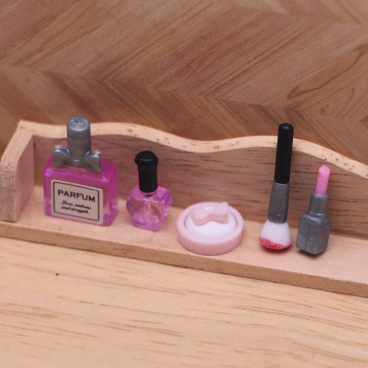 1Set Dollhouse Mini Cosmetics Lipstick Perfume  Miniature Fashion Scene Doll Toiletry Model Accessories Mini Beauty Props