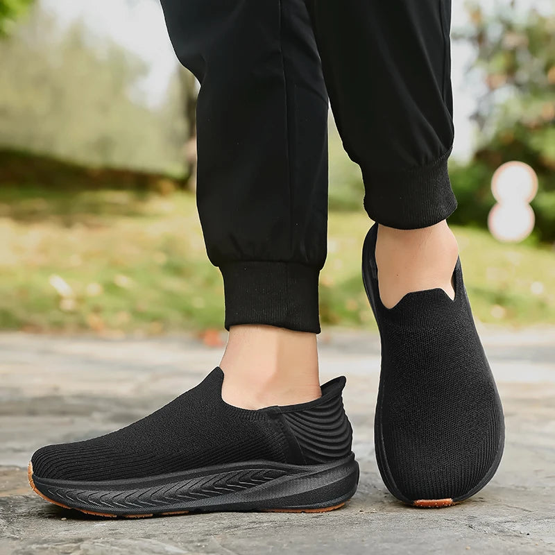 Slip on Wide Toe Men Barefoot Shoes Outdoor Casual Sneakers Breathable Lightweight Walking Running Shoes Zero Soles Sport Shoes