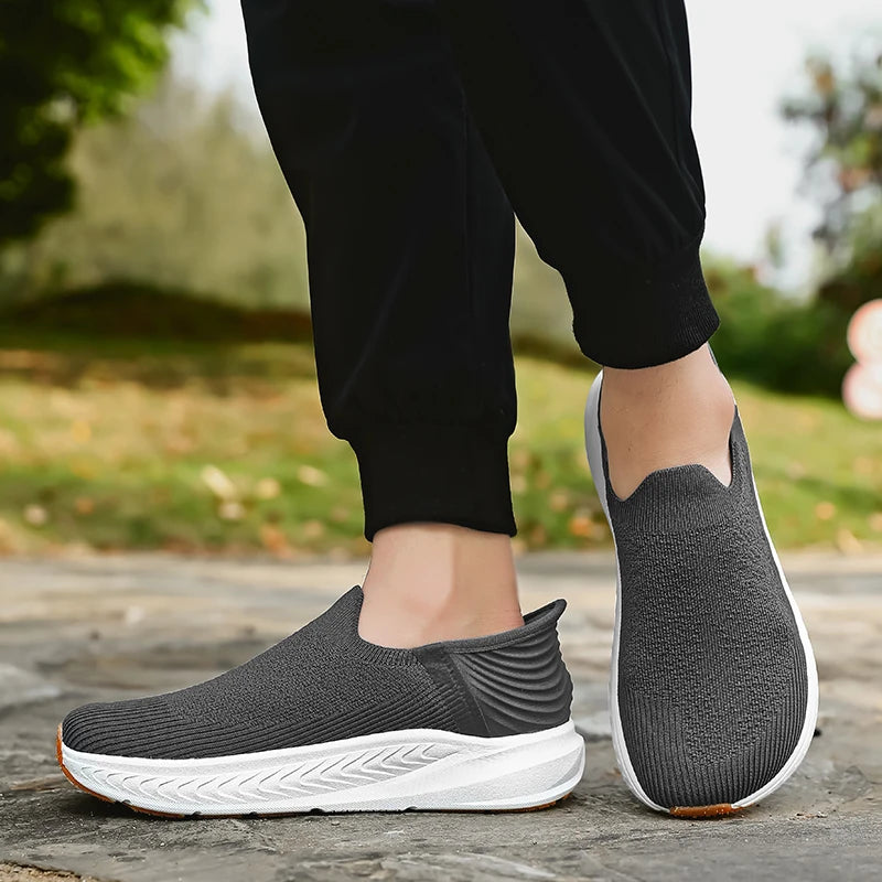 Slip on Wide Toe Men Barefoot Shoes Outdoor Casual Sneakers Breathable Lightweight Walking Running Shoes Zero Soles Sport Shoes
