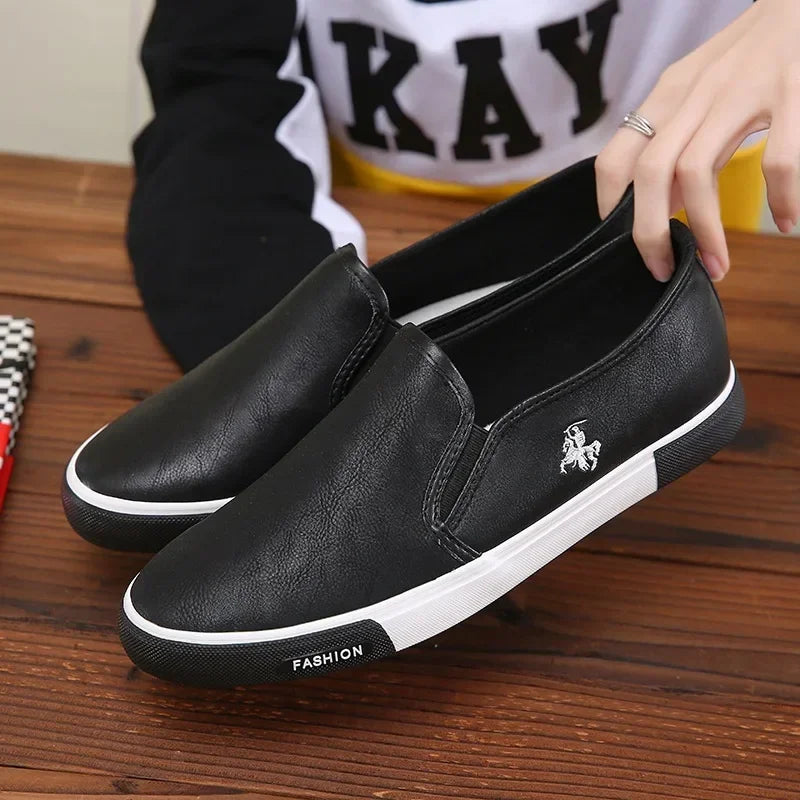 Men's Seasonal Feet Set Fashion New Little White Shoes Men's Flat Bottom Rubber Shoes Skateboard Leisure Work Shoes