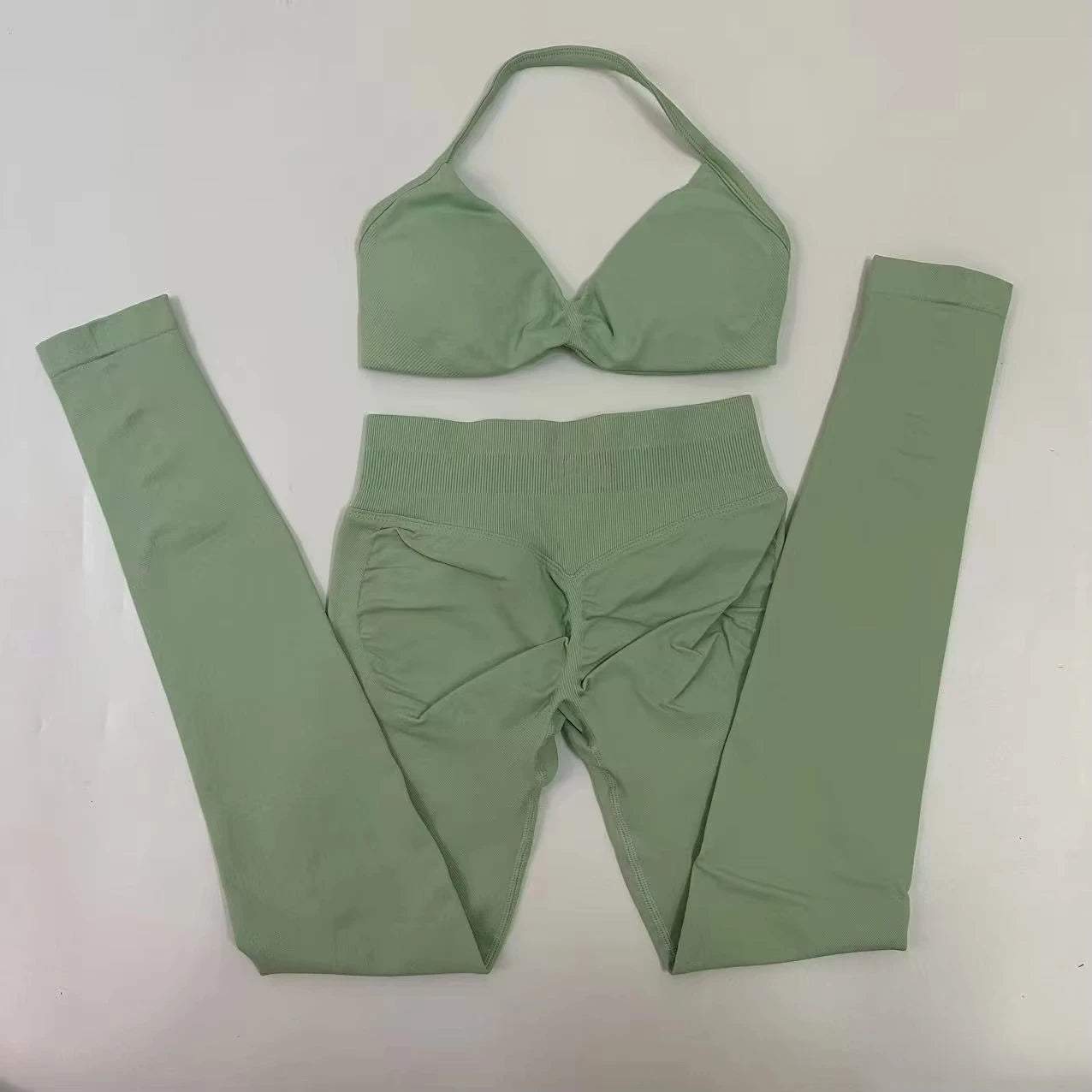 eamless Yoga Set Women Yoga Scrunch Leggings Set Strappy Halter Sports Bra Fitness Gym Clothing Workout Set