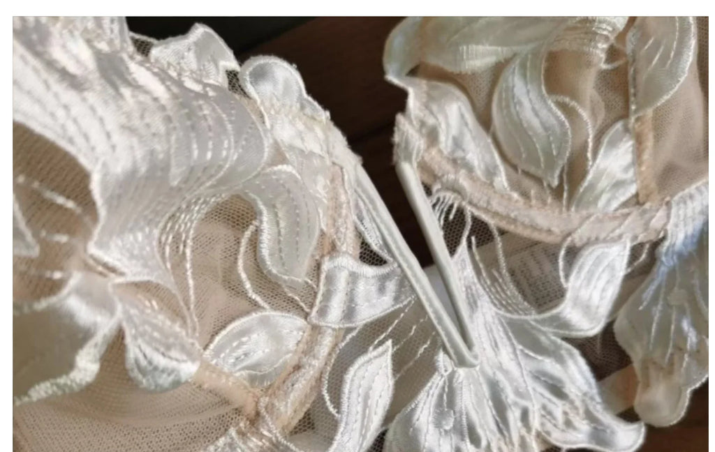 Women Lace Lingerie Set Elegant Sexy Bra Set See Through Underwear Ventilate Ladies Bra and Panty Set