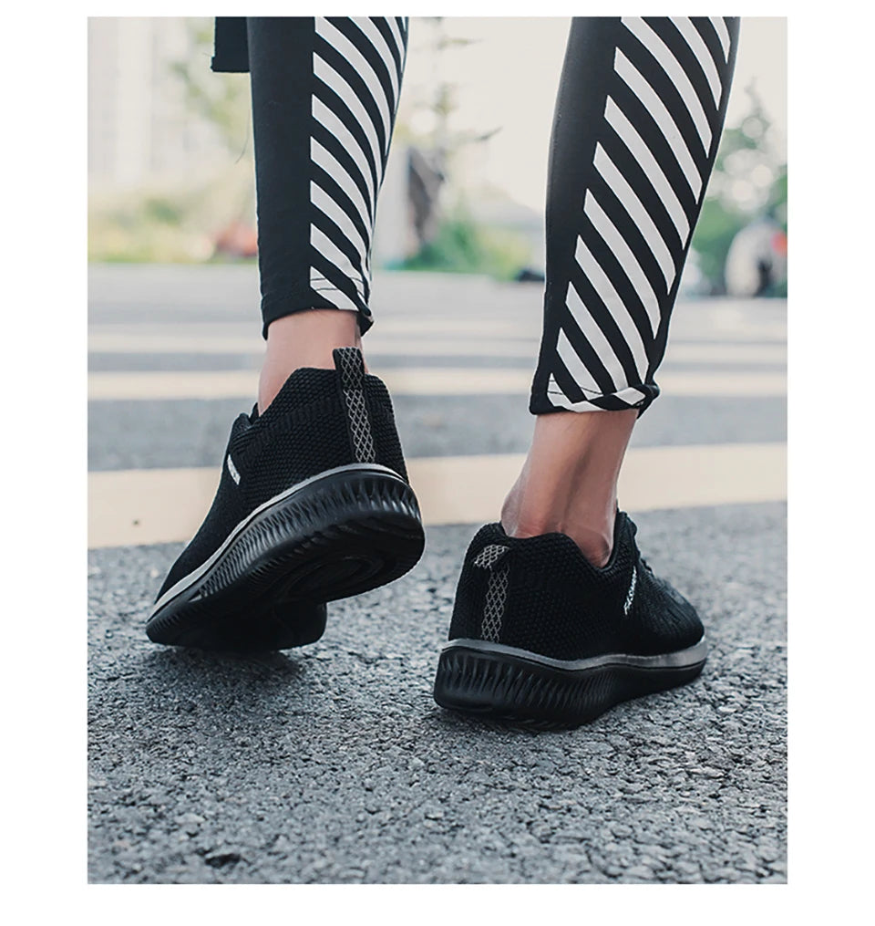 Men Running Spring Autumn Walking Loafers Fashion Casual Sports Shoes Breathable Light Men's Outdoor Shoes Plus Size38-48