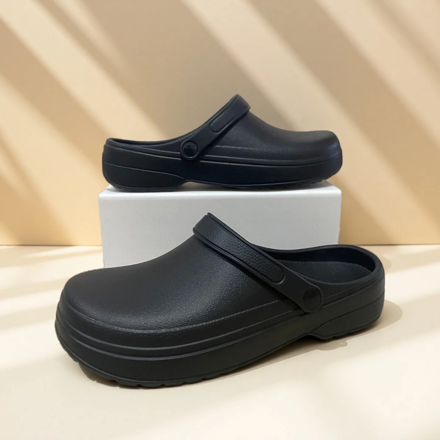 Men's Sandals with Built-In Insoles, Comfortable, Lightweight, Waterproof Chef Work Shoes, Women's Nurse Shoes, Garden Slippers