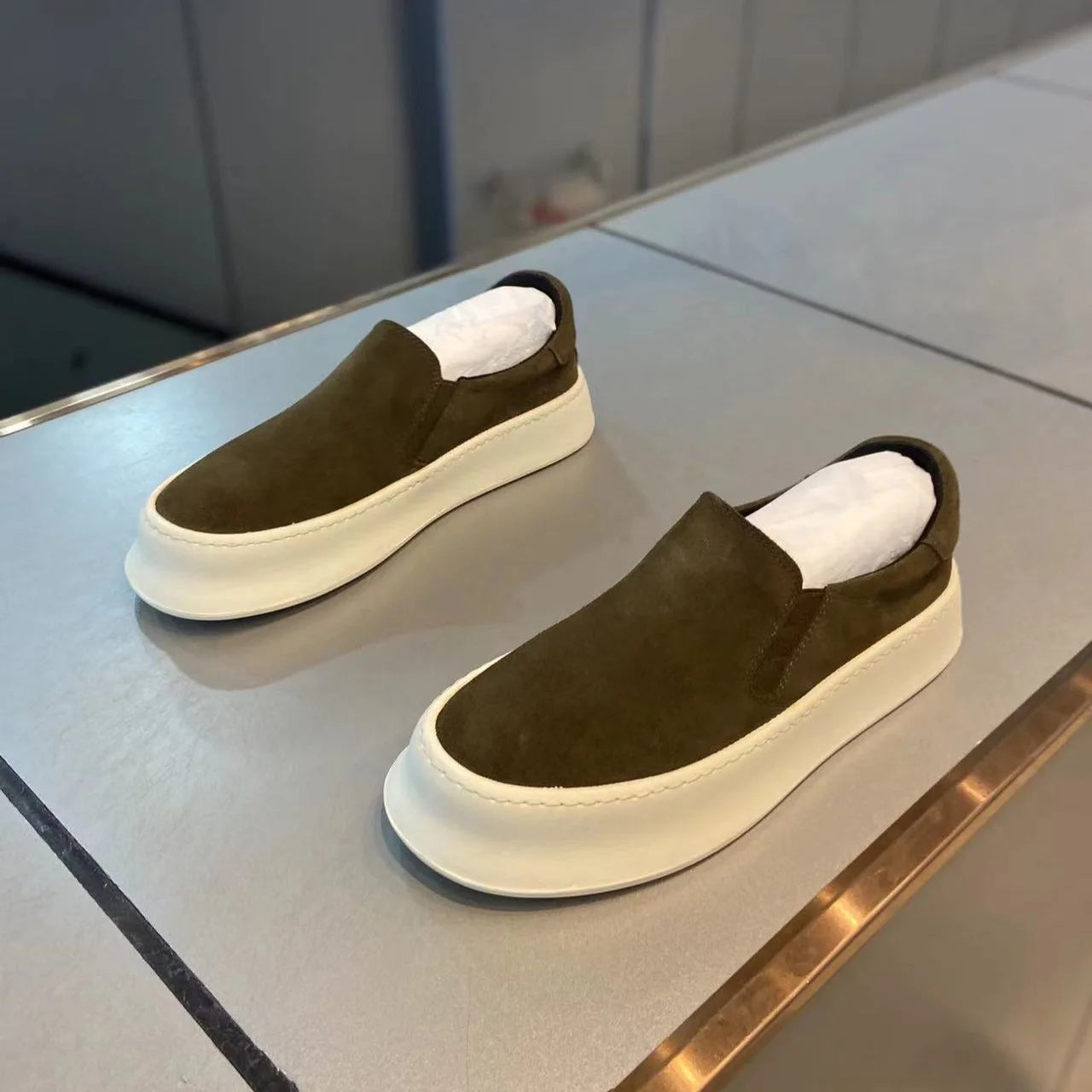 Fashion Slip on Mens Casual Shoes Outdoor Walking Footwear Breathable Lightweight Loafers Comfort Lazy Driving Shoes Board Shoes