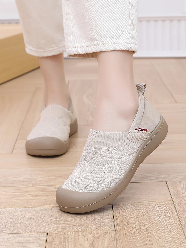 Women's casual sports shoes 2025 new multi-occasion can wear comfortable shoes light cloth home shoes