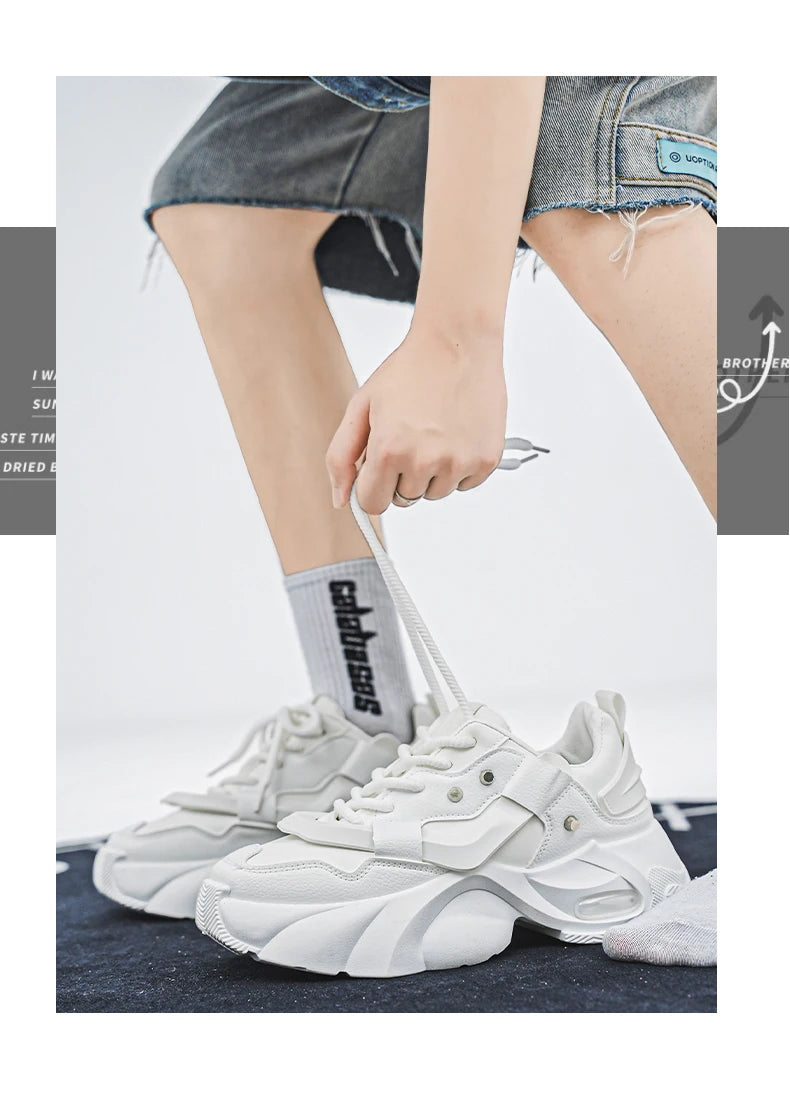 Men's leisure sports shoes with thick soles and low upper lacing style wear-resistant soles are comfortable and non-skid suitabl