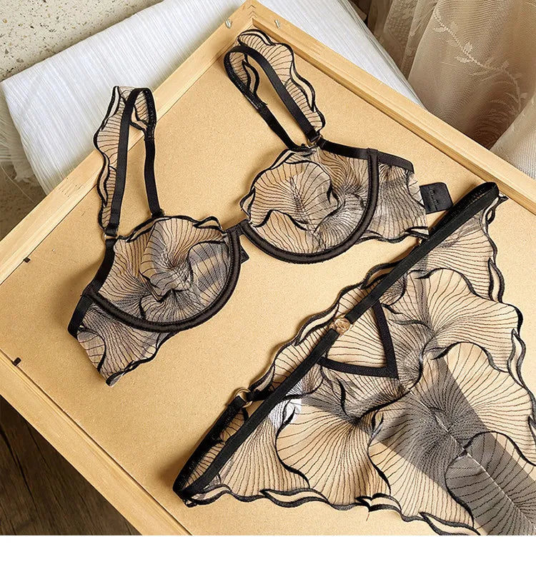 Lingerie Brodée Ultra-Fine Sexy Européenne Minimiseur Pour Gros Seins Dentelle Transparente Amincissante Pure Séduisante 32-38