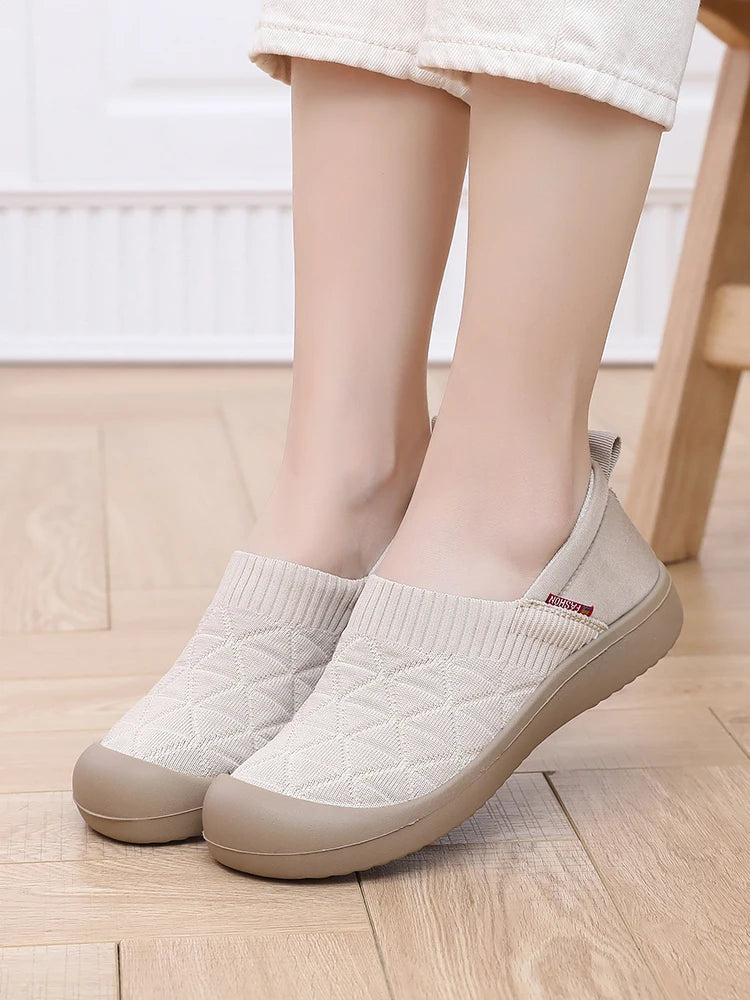 Women's casual sports shoes 2025 new multi-occasion can wear comfortable shoes light cloth home shoes