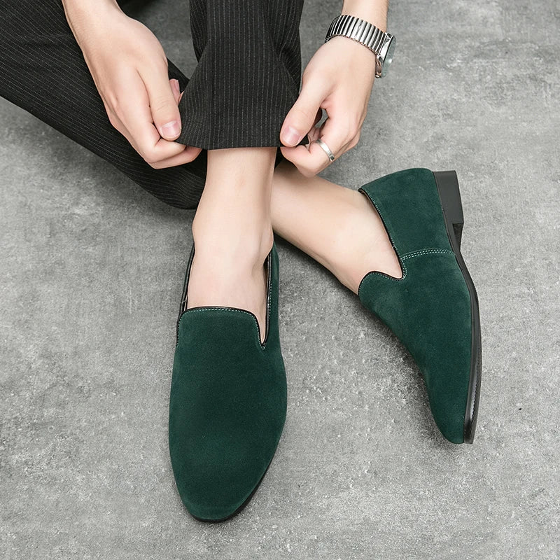 Fashionable Men's Suede Shoes Soft Soles Comfortable Loafers Versatile Men's Casual Flat Shoes Green New Style Free Delivery