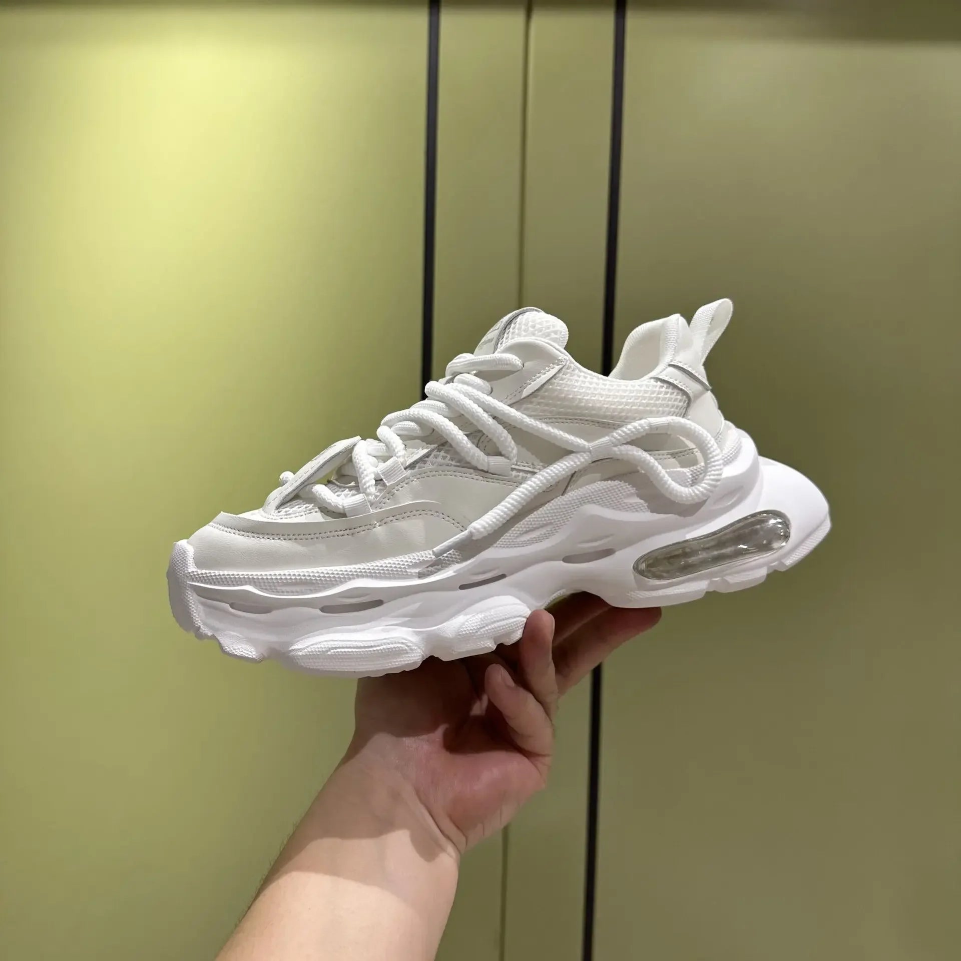 New Trendy Men's Shoes Thick Soled Tall Fashion Casual Shoes Comfortable Soft Soled Mountaineering Sports Shoes Sneakers Men