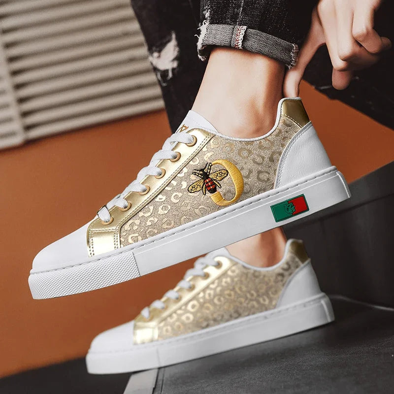 Men Sports Shoes Non Slip Breathable Comfortable Walking Shoes for Men Outdoor Casual Sneakers White Durable Skateboard Shoes