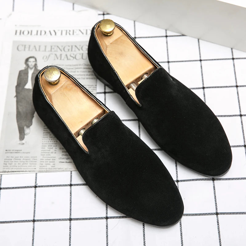Fashionable Men's Suede Shoes Soft Soles Comfortable Loafers Versatile Men's Casual Flat Shoes Green New Style Free Delivery