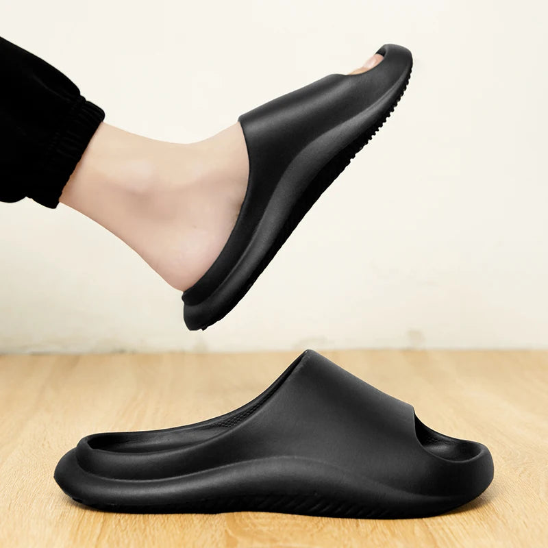 Men's Slippers Fashion Casual Home Sandals Non-Slip Wear-Resistant Soft Soles Couple Style Shoes Thick-Soled Outdoor Beach Shoes