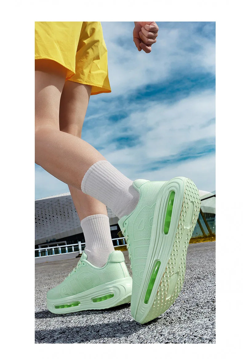 New Trendy Fashionable Sports Shoes High-quality Luxury Men Shoes Thick Soled Comfortable Casual Shoes 2026 Men Casual Sneakers