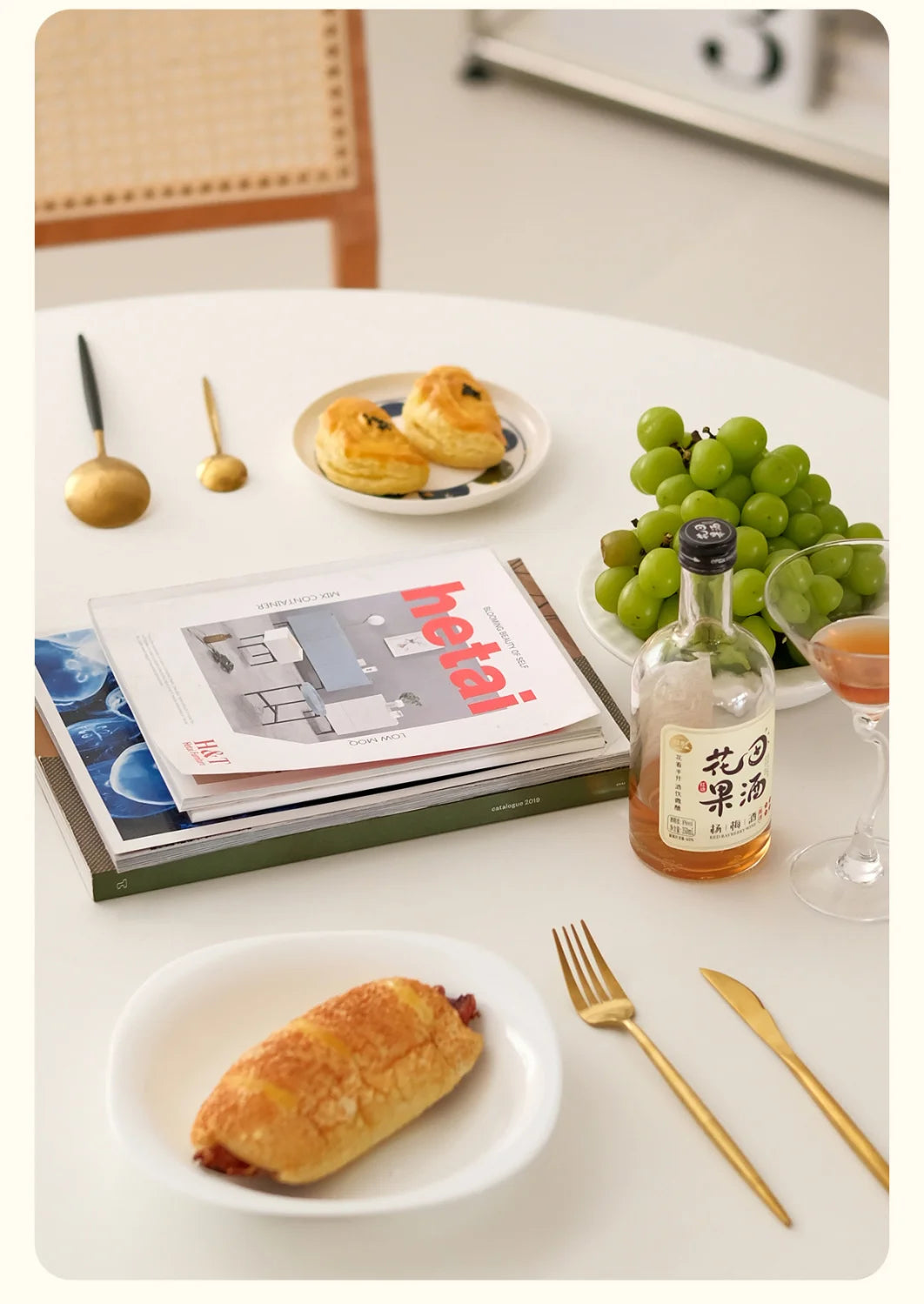 Portable Dining Table Folding Round Tables Kitchen Simple Removable Space Saves Modern Living Room and Dining Room Furniture