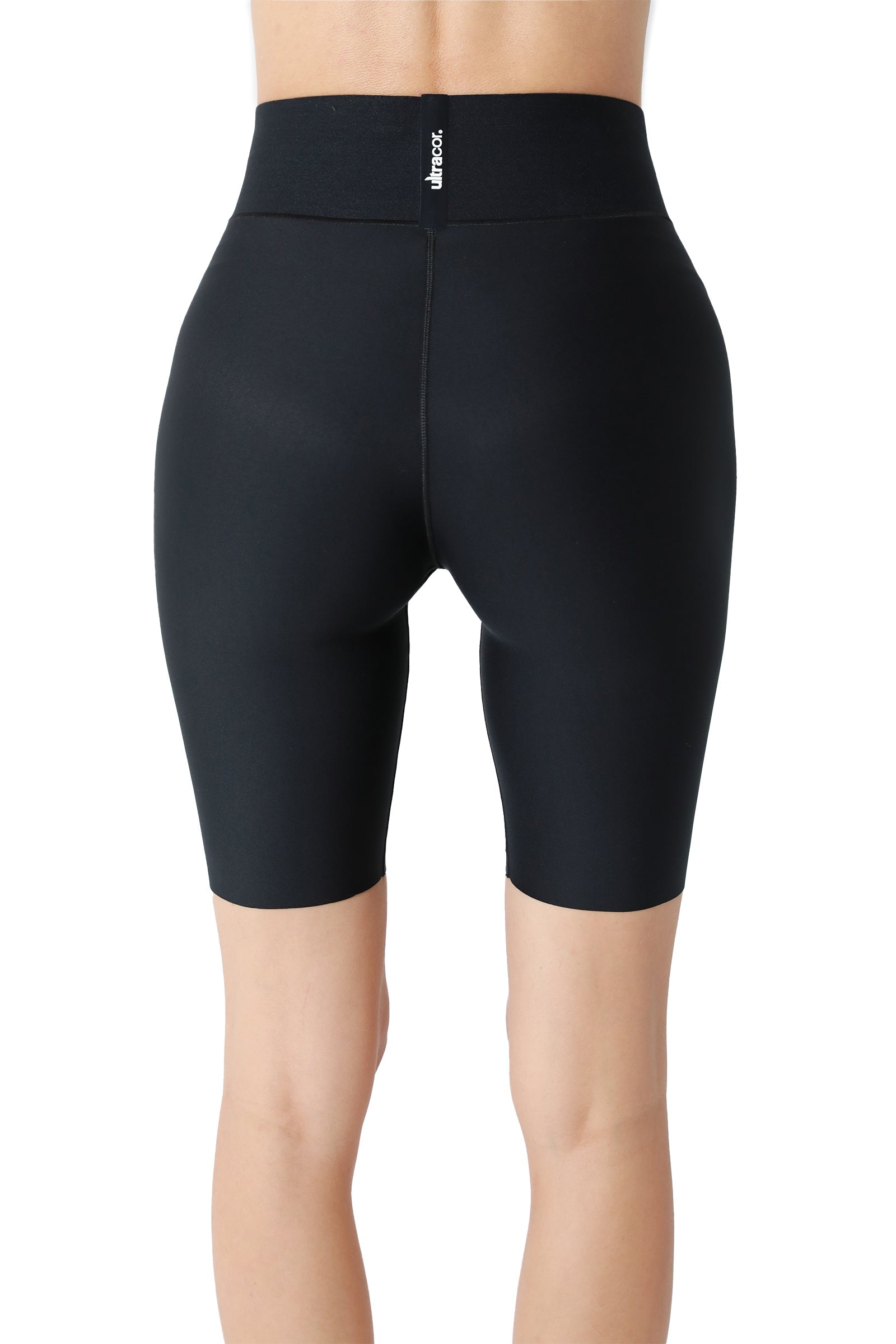 LUX ESSENTIALS AERO SHORT