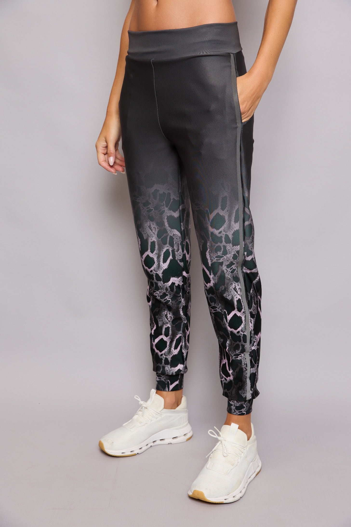 HAZEL PYTHON BETA JOGGER
